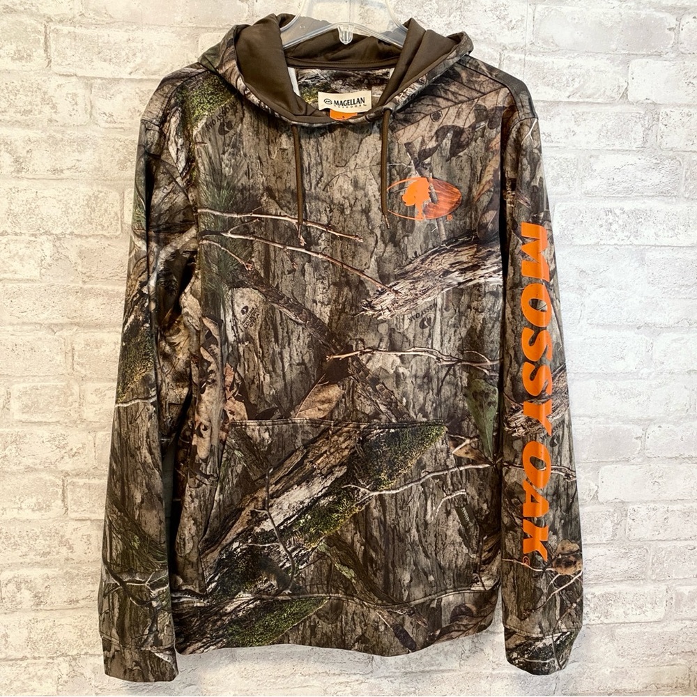 MAGELLAN OUTDOORS Men's Camouflage Hooded Sweatshirt  size Small